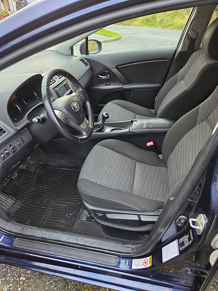 Toyota Avensis 16 of 20
