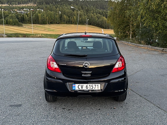 Opel Corsa 4 of 19