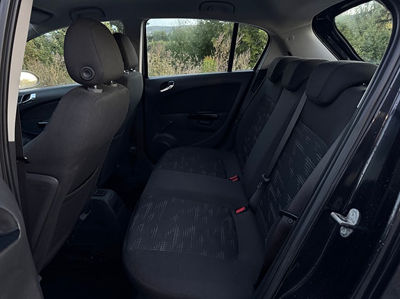 Opel Corsa 13 of 19