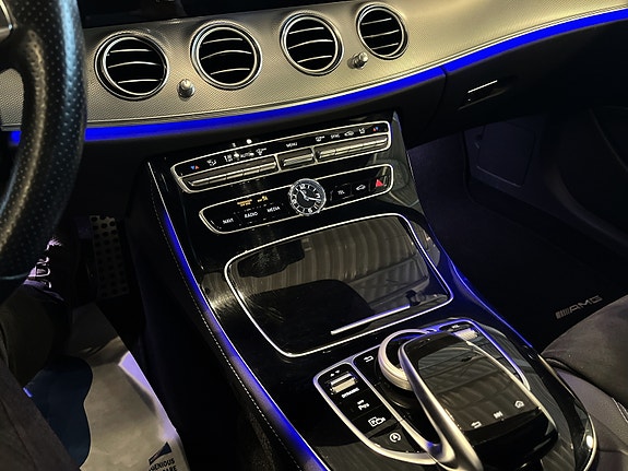 Mercedes-Benz E220 d 10 of 19