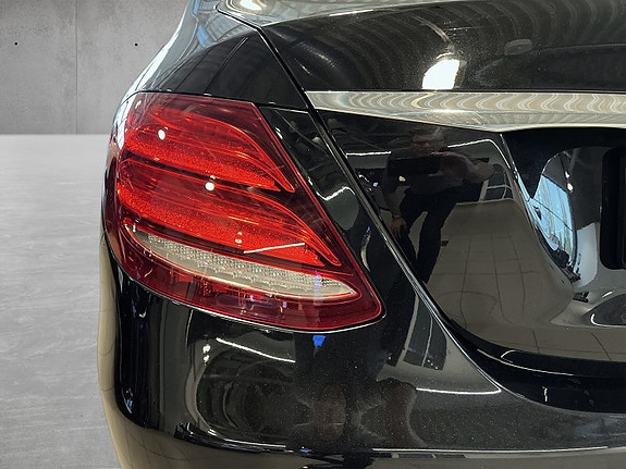 Mercedes-Benz E220 d 18 of 19