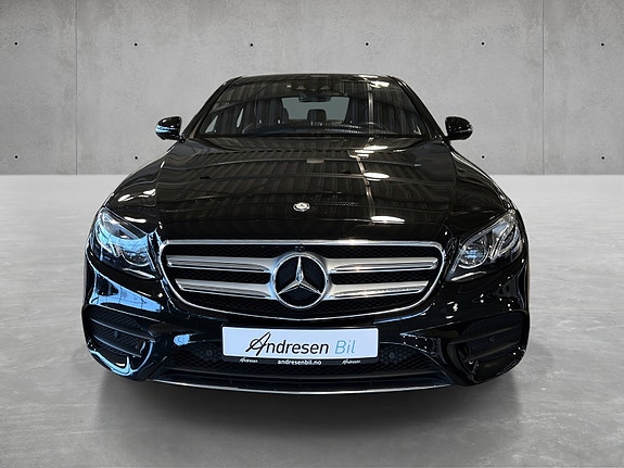 Mercedes-Benz E220 d 2 of 19