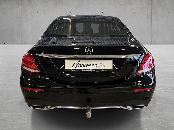 Mercedes-Benz E220 d 5 of 19