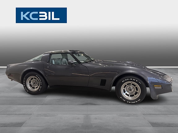 Chevrolet Corvette 20 of 21