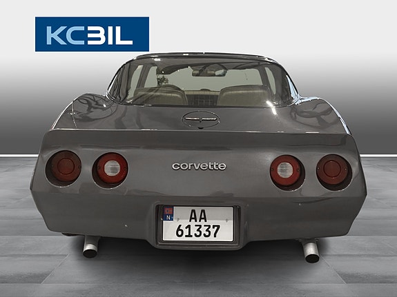 Chevrolet Corvette 4 of 21