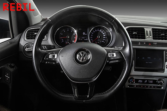 Volkswagen Polo 12 of 20