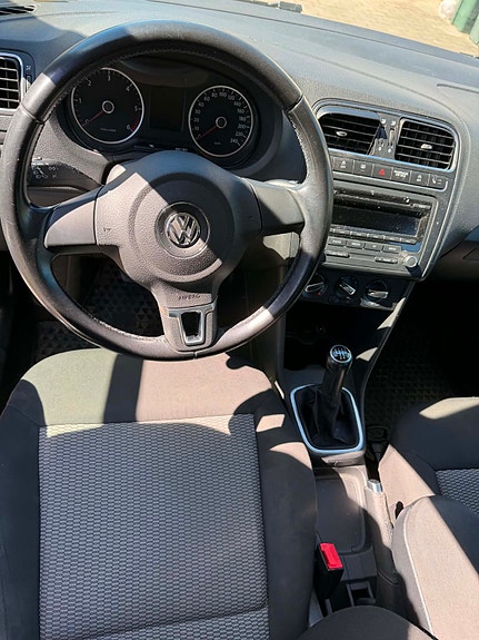 Volkswagen Polo 11 of 16