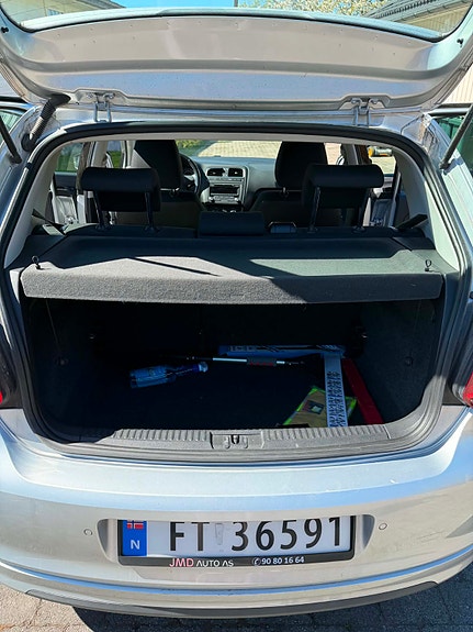 Volkswagen Polo 12 of 16