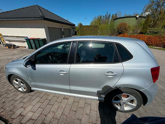 Volkswagen Polo 2 of 16