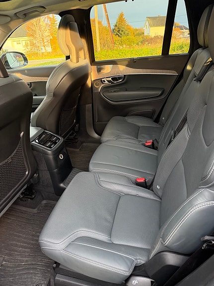 Volvo XC90 7 of 7