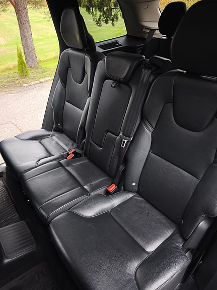 Volvo XC90 14 of 17