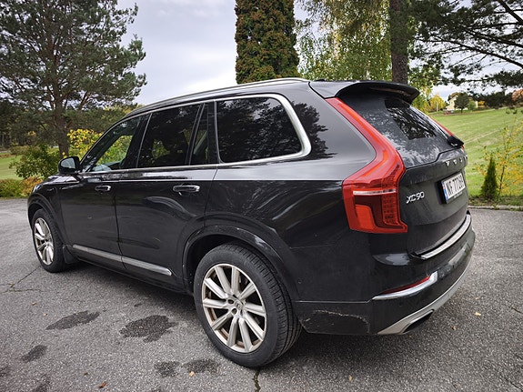 Volvo XC90 4 of 17