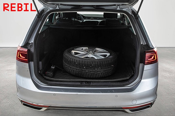 Volkswagen Passat 26 of 29