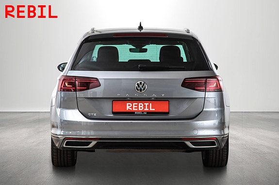 Volkswagen Passat 6 of 29