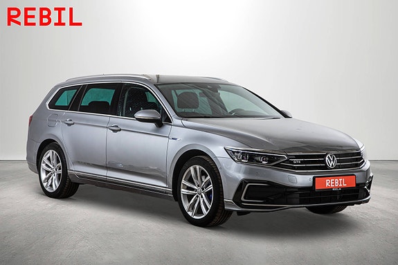 Volkswagen Passat 4 of 29