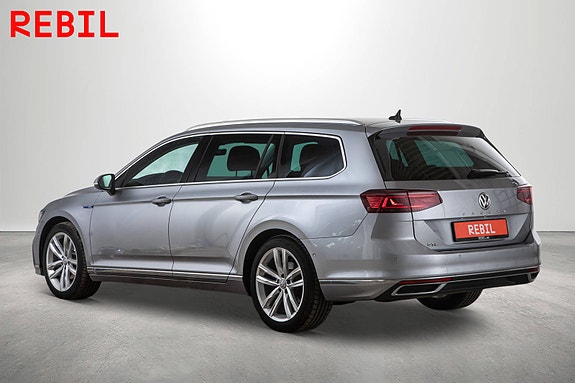 Volkswagen Passat 5 of 29