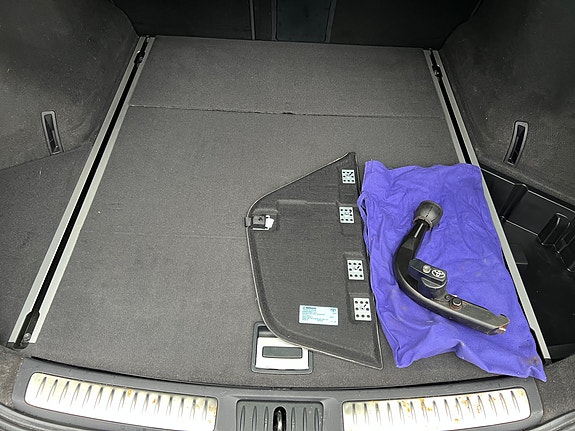 Toyota Avensis 25 of 30