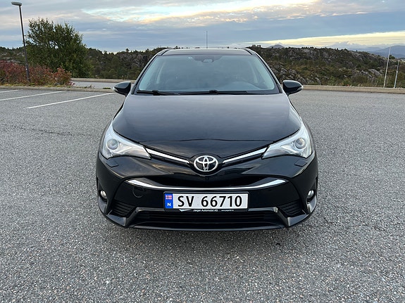 Toyota Avensis 5 of 30