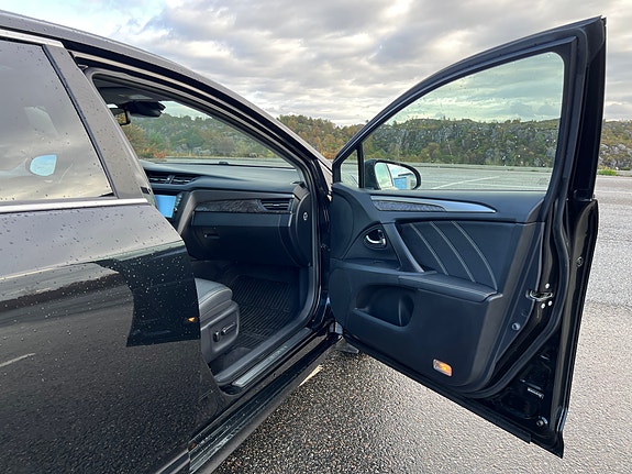 Toyota Avensis 30 of 30