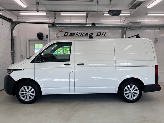 Volkswagen Transporter 17 of 29