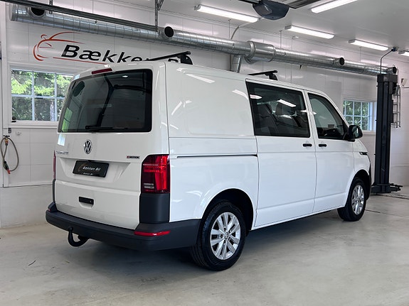 Volkswagen Transporter 5 of 29