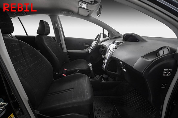 Toyota Yaris 17 of 19