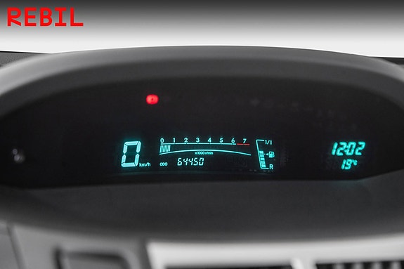 Toyota Yaris 13 of 19