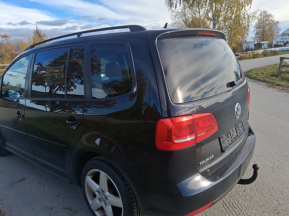 Volkswagen Touran 13 of 19