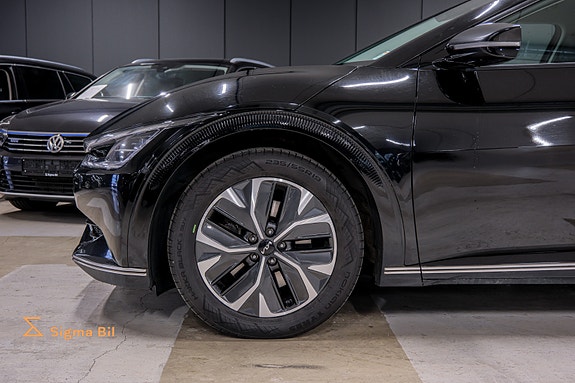 Kia EV6 5 of 30