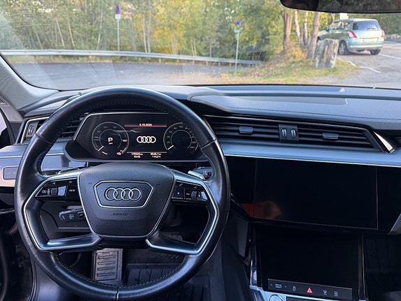 Audi e-tron 20 of 30