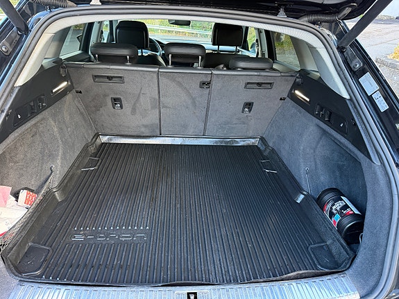 Audi e-tron 16 of 30