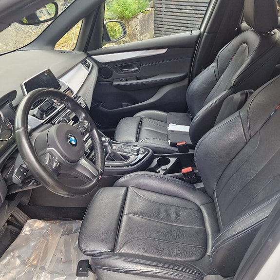 BMW 225xe 21 of 30