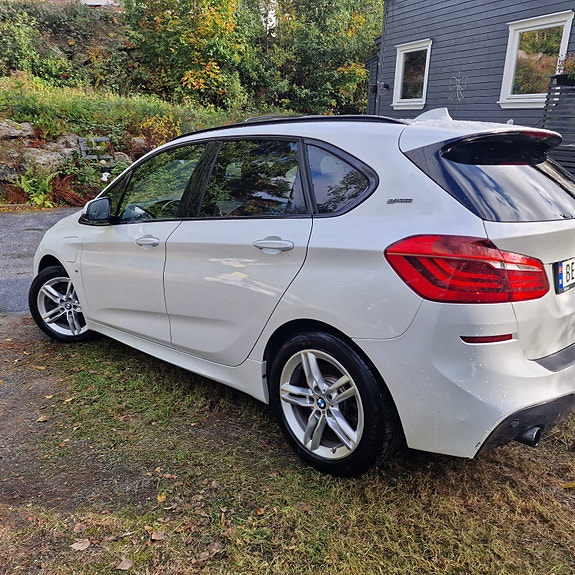 BMW 225xe 6 of 30