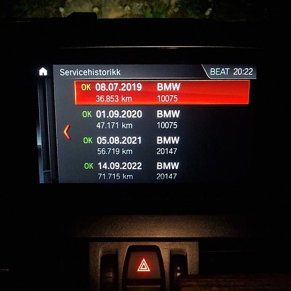 BMW 225xe 28 of 30