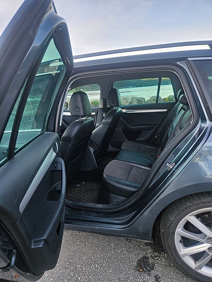 Skoda Octavia 5 of 9