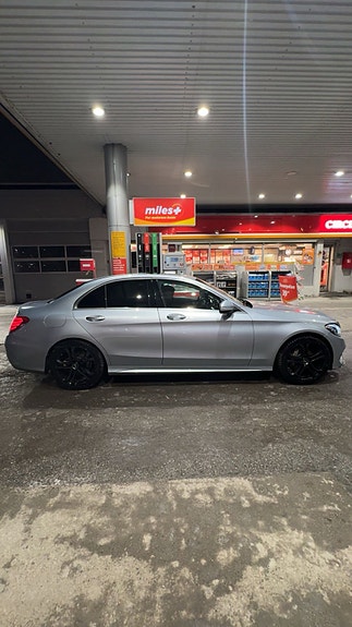 Mercedes-Benz C220 d 25 of 30