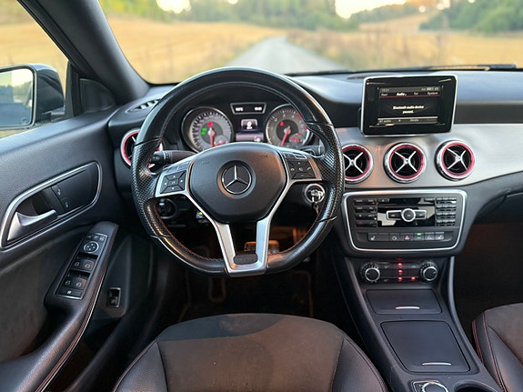 Mercedes-Benz CLA180 10 of 17