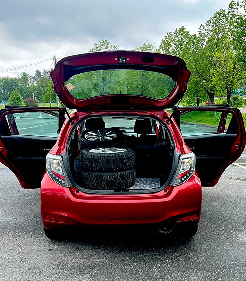 Toyota Yaris 21 of 25