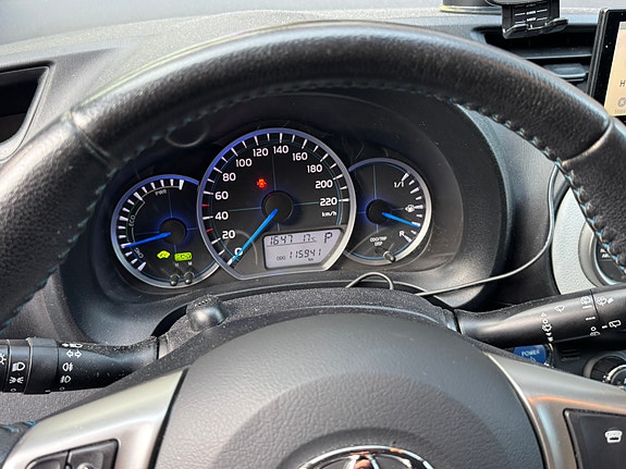 Toyota Yaris 2 of 25