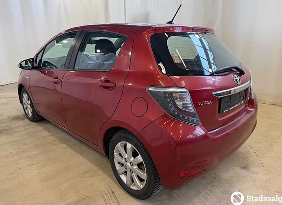 Toyota Yaris 18 of 25