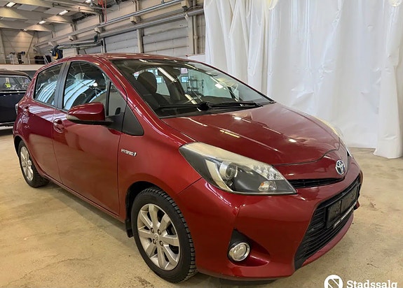 Toyota Yaris 19 of 25