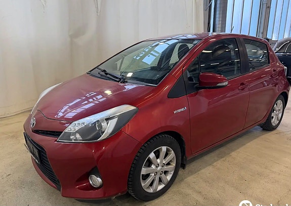 Toyota Yaris 5 of 25