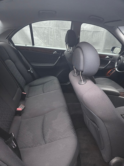 Mercedes-Benz C200 d 9 of 9
