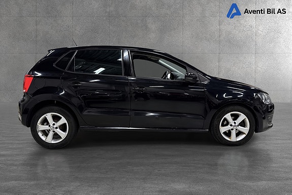Volkswagen Polo 2 of 21