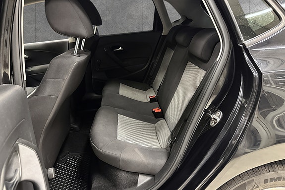 Volkswagen Polo 10 of 21