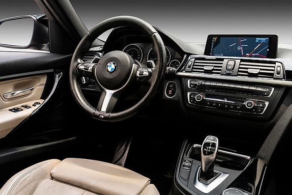 BMW 320d 26 of 30