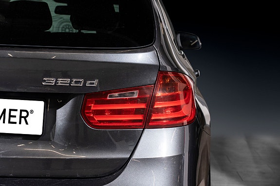 BMW 320d 9 of 30