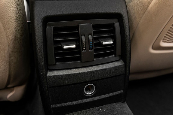 BMW 320d 24 of 30