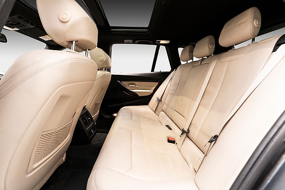 BMW 320d 23 of 30