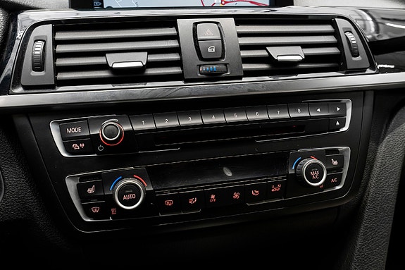 BMW 320d 16 of 30